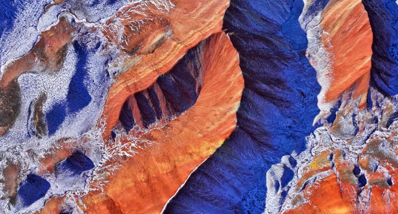 張掖：雪浴丹霞別樣美